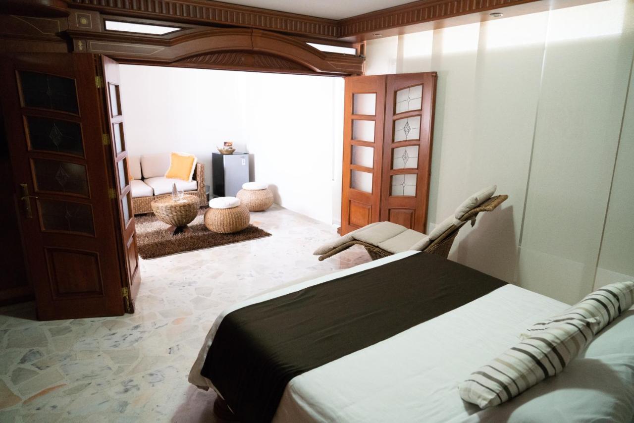 Hotel Buena Vista บูการามังกา ภายนอก รูปภาพ