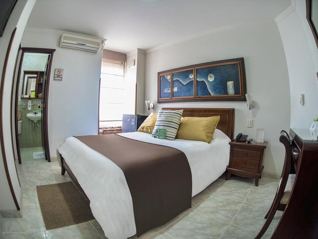 Hotel Buena Vista บูการามังกา ภายนอก รูปภาพ