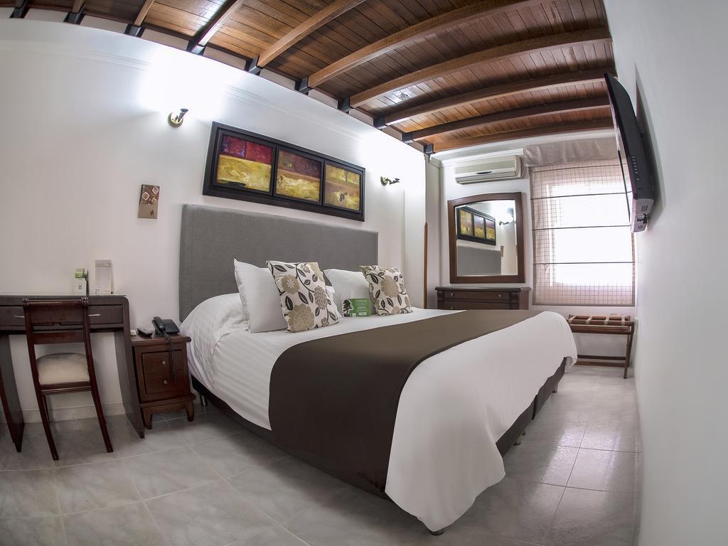 Hotel Buena Vista บูการามังกา ภายนอก รูปภาพ