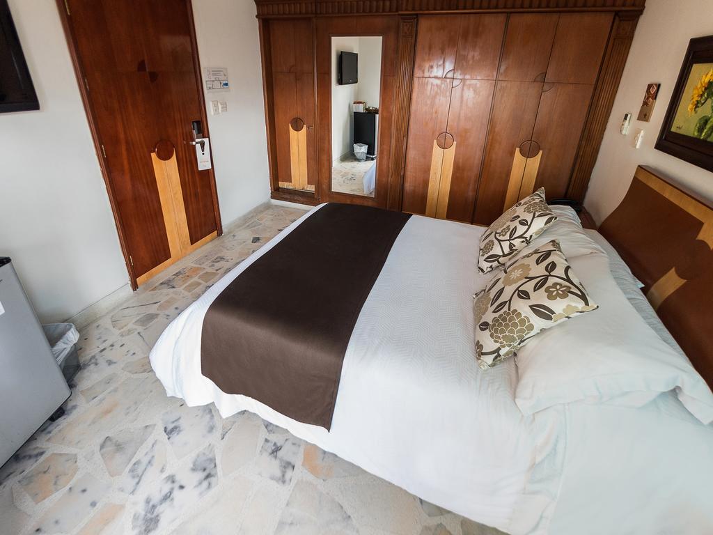 Hotel Buena Vista บูการามังกา ภายนอก รูปภาพ
